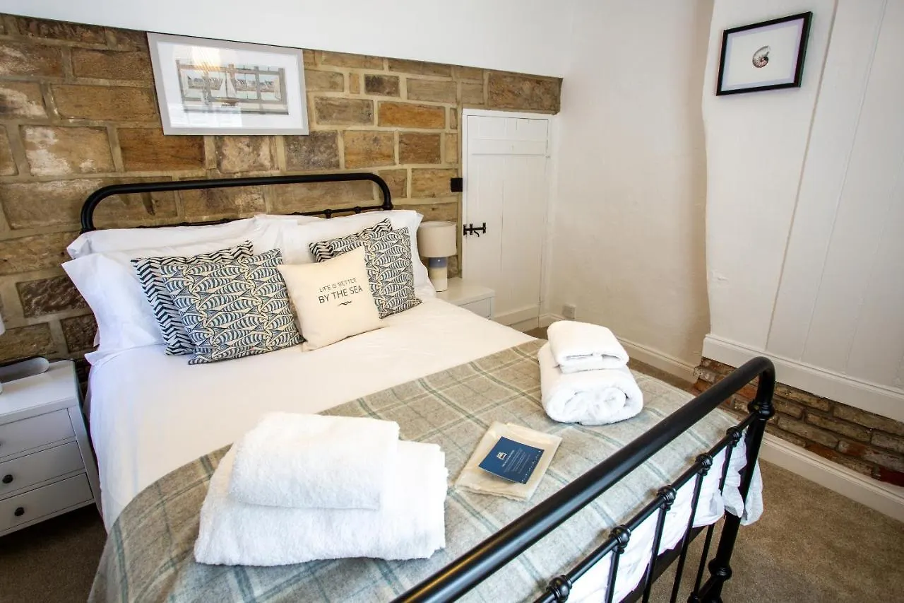 Whitby Boutique - Mast Cottage