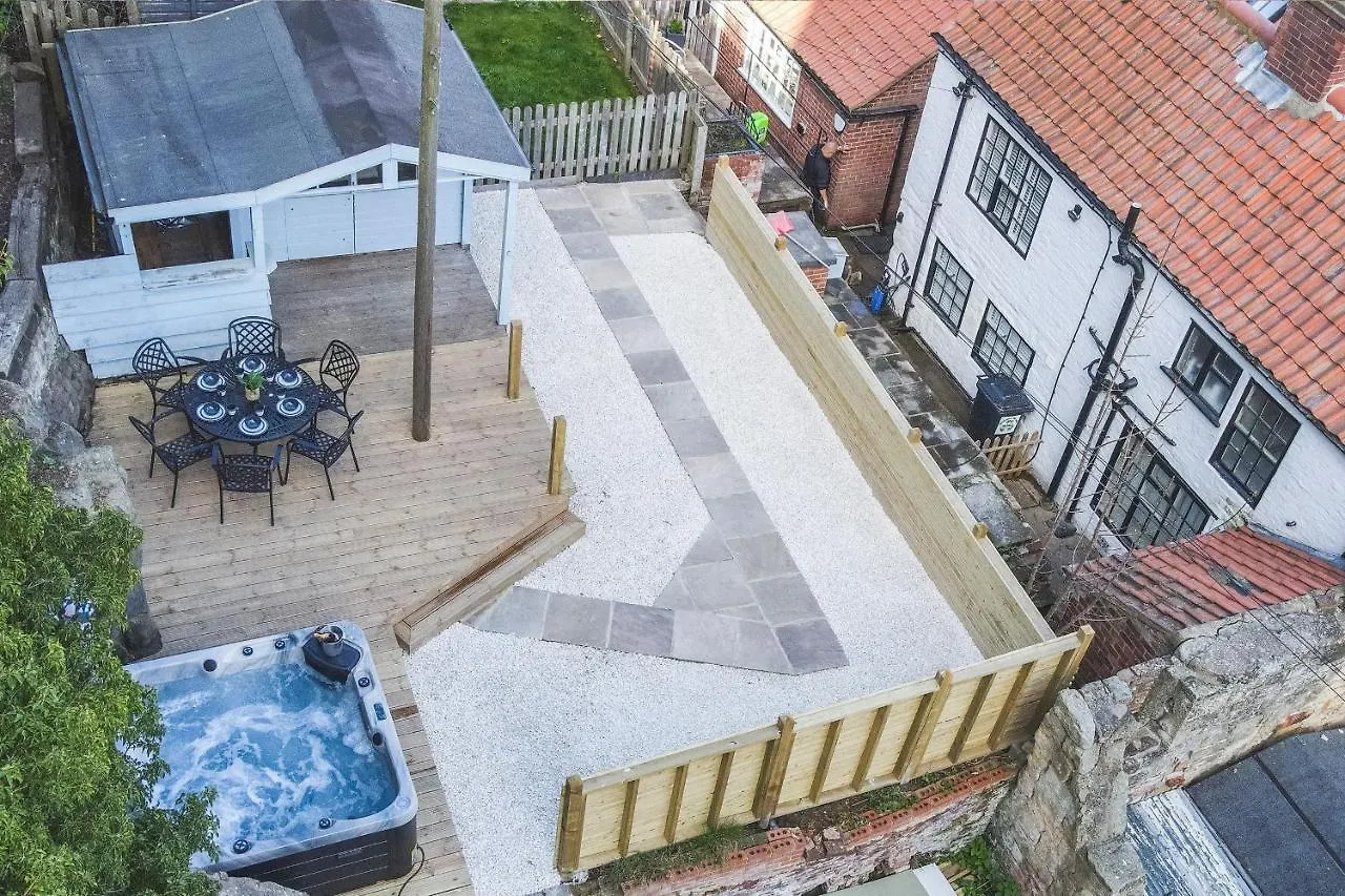 Whitby Boutique - Mast Cottage