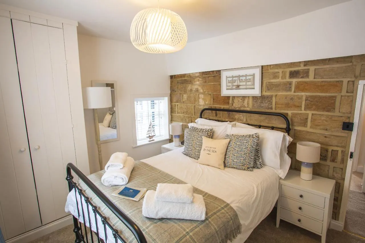 Whitby Boutique - Mast Cottage بيت للعطل